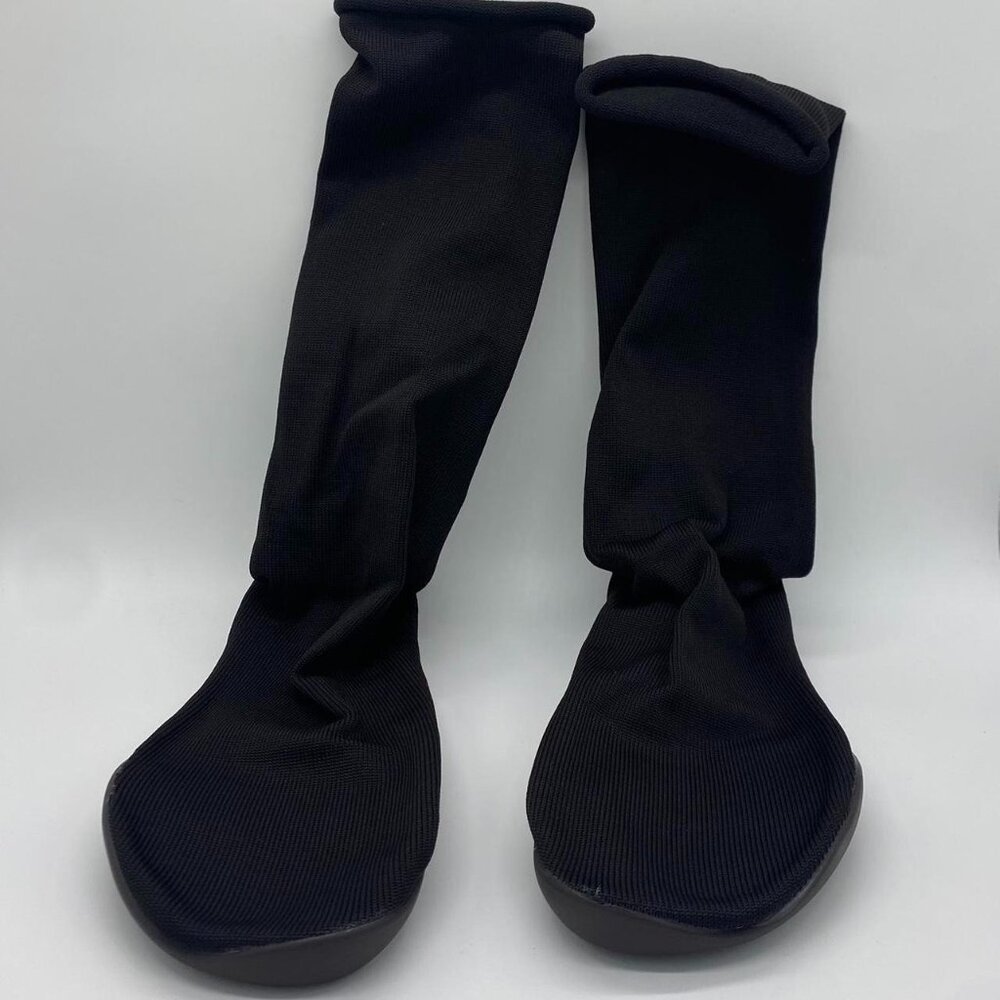 BRAND NEW Yeezy YZY PODS ‘Black’ YZYPODS-BLK US Men’s Size 9-10.5 (2) NEW IN BOX